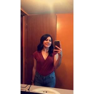 Meet your Posher, Rebeca